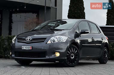 Хетчбек Toyota Auris 2010 в Стрию