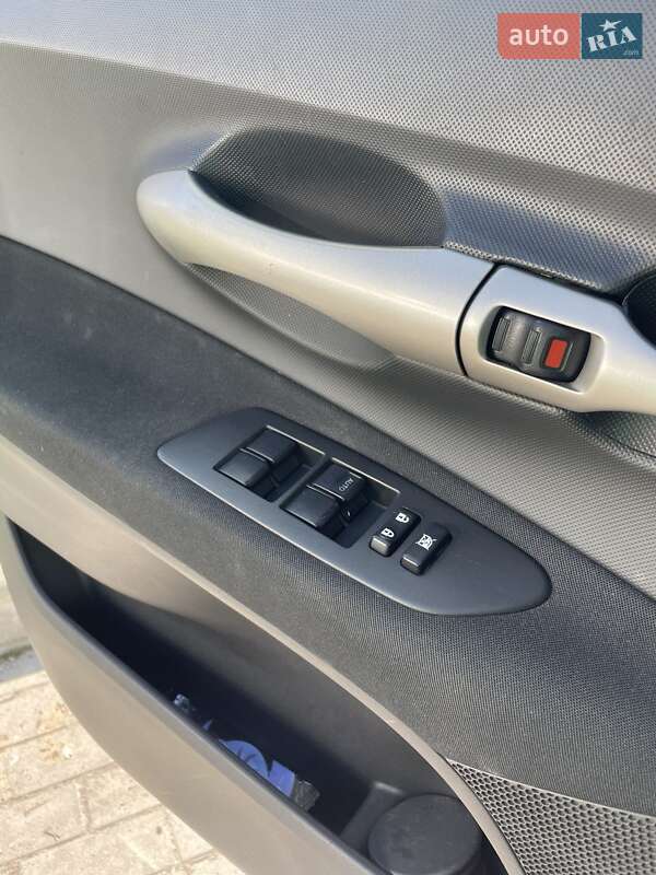 Хетчбек Toyota Auris 2007 в Рівному