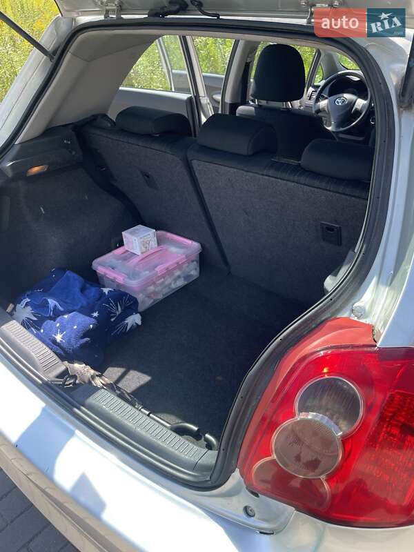 Хетчбек Toyota Auris 2007 в Рівному
