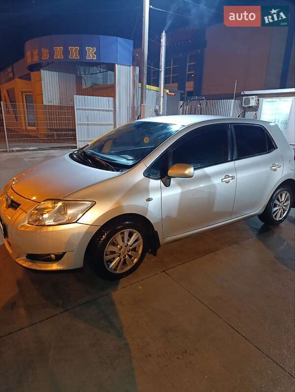 Хетчбек Toyota Auris 2008 в Бердичеві