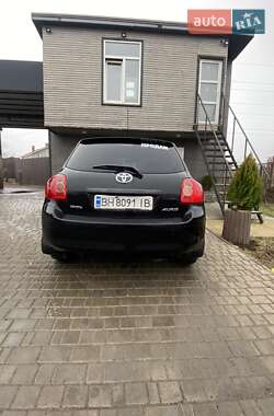 Хэтчбек Toyota Auris 2008 в Черноморске