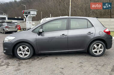 Хетчбек Toyota Auris 2010 в Києві