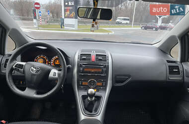 Хетчбек Toyota Auris 2010 в Києві