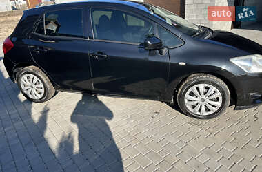 Хэтчбек Toyota Auris 2008 в Ровно