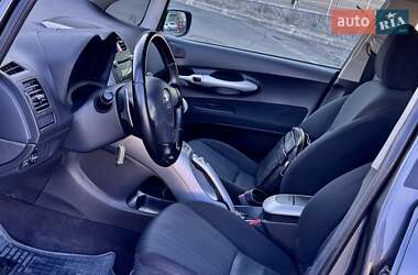 Хэтчбек Toyota Auris 2008 в Кривом Роге