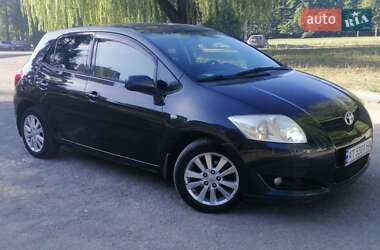 Хэтчбек Toyota Auris 2008 в 