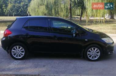 Хэтчбек Toyota Auris 2008 в 