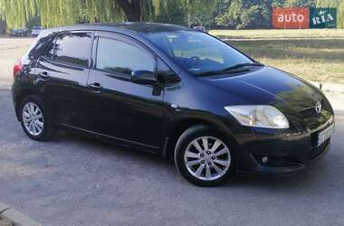 Хэтчбек Toyota Auris 2008 в 