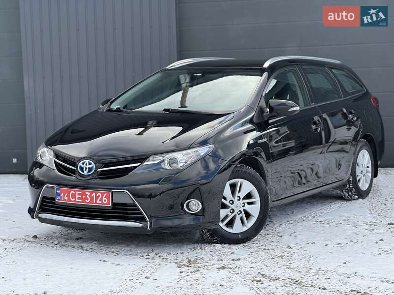 Универсал Toyota Auris 2014 в Трускавце