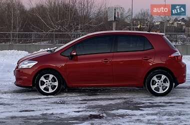 Хэтчбек Toyota Auris 2011 в Киеве