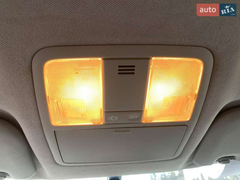 Универсал Toyota Auris 2014 в Виннице