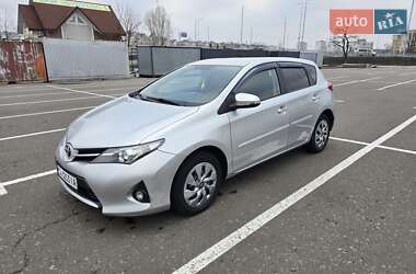 Хетчбек Toyota Auris 2013 в Києві