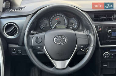 Хетчбек Toyota Auris 2013 в Києві