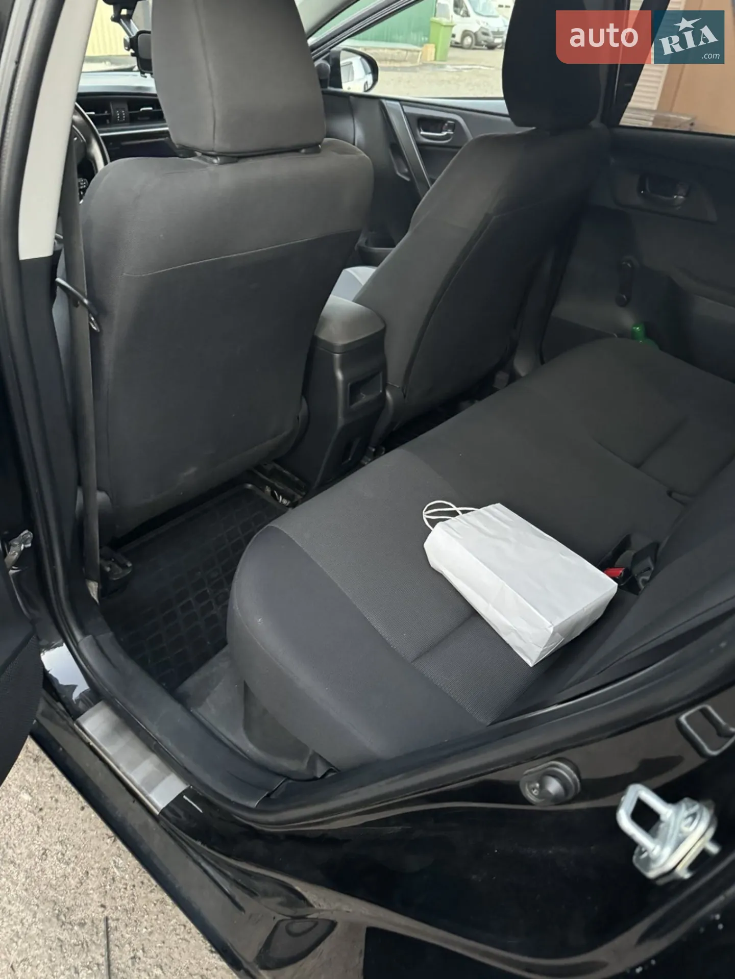 2015 Toyota Auris - мініатюра 25
