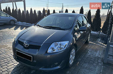 Хэтчбек Toyota Auris 2008 в Львове