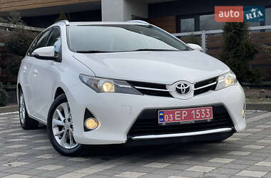 Універсал Toyota Auris 2015 в Стрию