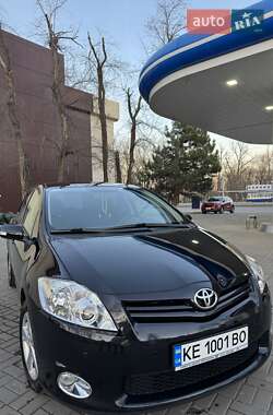 Хэтчбек Toyota Auris 2011 в Днепре