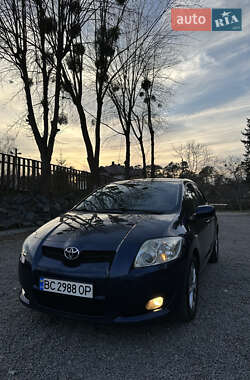 Хэтчбек Toyota Auris 2009 в Львове