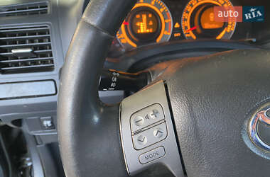Хетчбек Toyota Auris 2008 в 