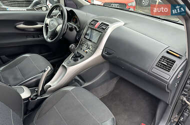 Хэтчбек Toyota Auris 2008 в 