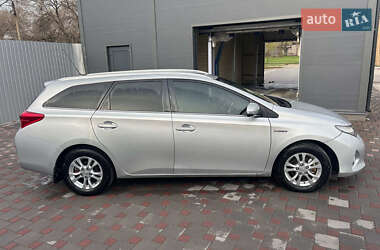 Универсал Toyota Auris 2014 в 