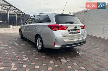 Универсал Toyota Auris 2014 в 