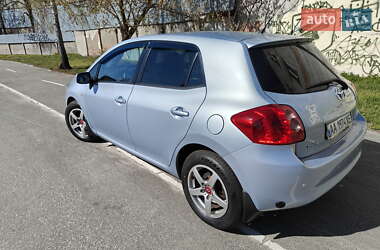 Хэтчбек Toyota Auris 2008 в 