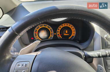 Хэтчбек Toyota Auris 2008 в 