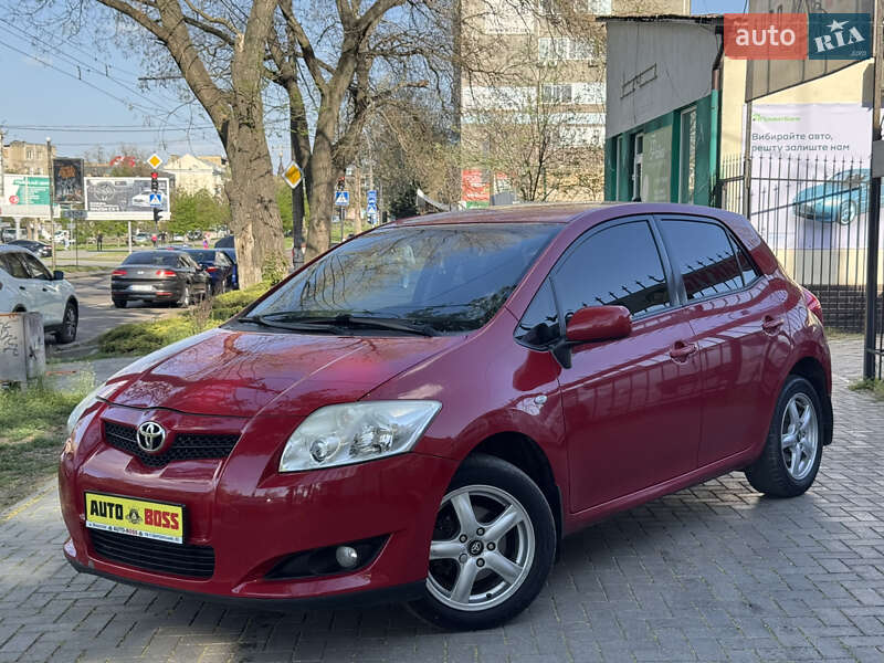 Хэтчбек Toyota Auris 2008 в Николаеве