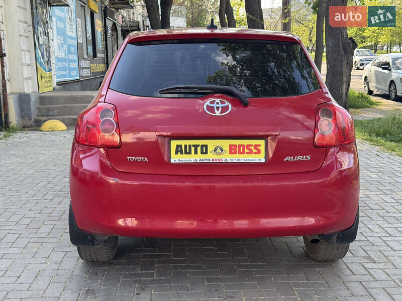 Хэтчбек Toyota Auris 2008 в Николаеве