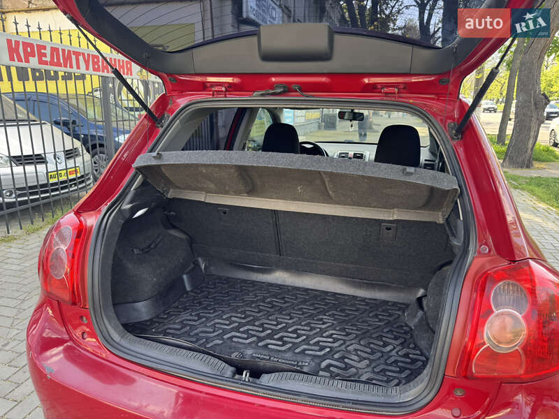 Хэтчбек Toyota Auris 2008 в Николаеве