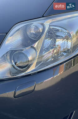 Хэтчбек Toyota Auris 2007 в 