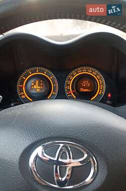 Хэтчбек Toyota Auris 2008 в 