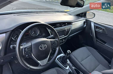 Універсал Toyota Auris 2014 в 
