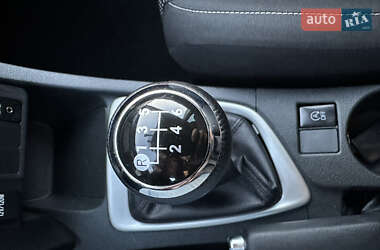 Універсал Toyota Auris 2014 в 