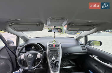 Хэтчбек Toyota Auris 2008 в 