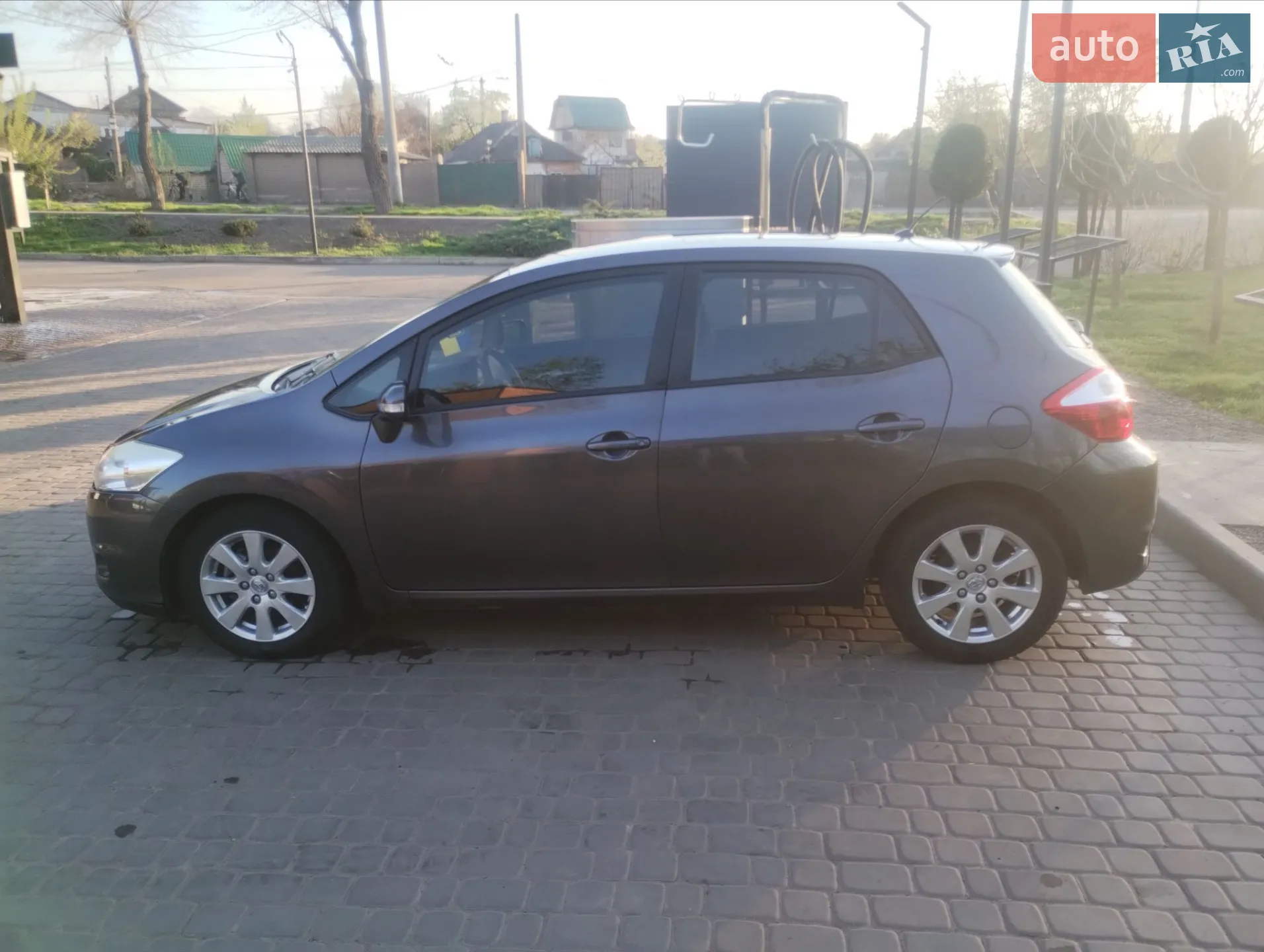 2011 Toyota Auris - мініатюра 4