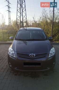 Хетчбек Toyota Auris 2011 в Кривому Розі