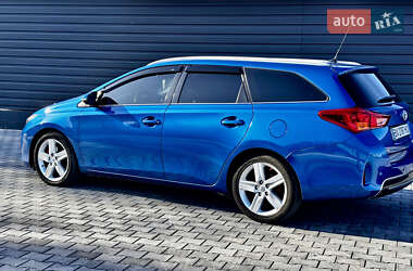 Универсал Toyota Auris 2014 в 