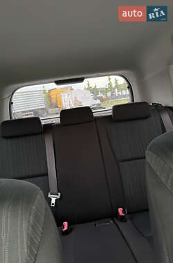 Хэтчбек Toyota Auris 2007 в 