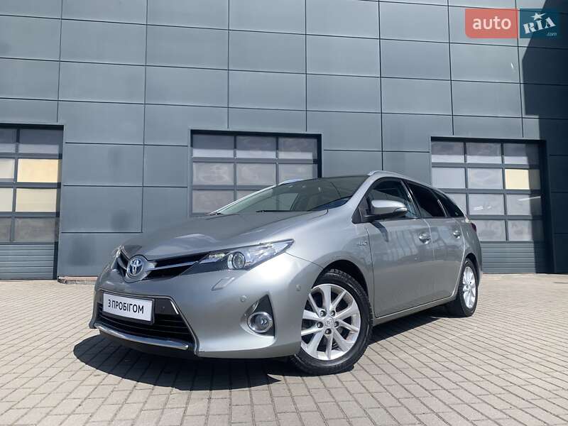 Toyota Auris 2014