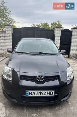 Хетчбек Toyota Auris 2008 в Кропивницькому