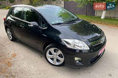 Хетчбек Toyota Auris 2011 в 