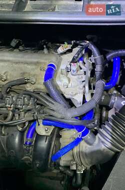 Хетчбек Toyota Auris 2012 в 