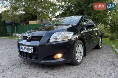 Хэтчбек Toyota Auris 2007 в Киеве