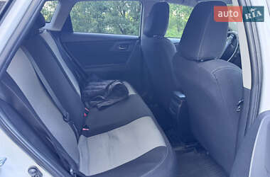 Хетчбек Toyota Auris 2014 в 