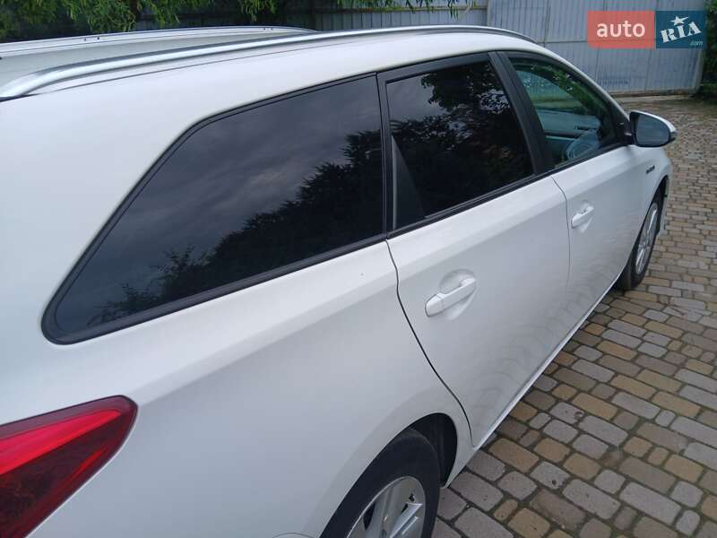 Універсал Toyota Auris 2014 в Києві