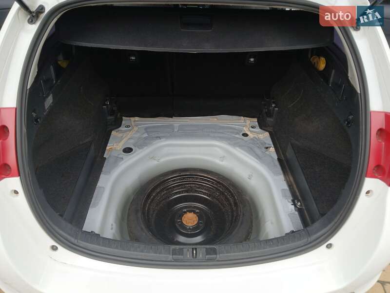 Універсал Toyota Auris 2014 в Києві