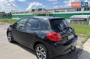 Хэтчбек Toyota Auris 2008 в 