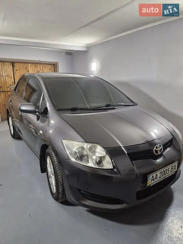 Toyota Auris